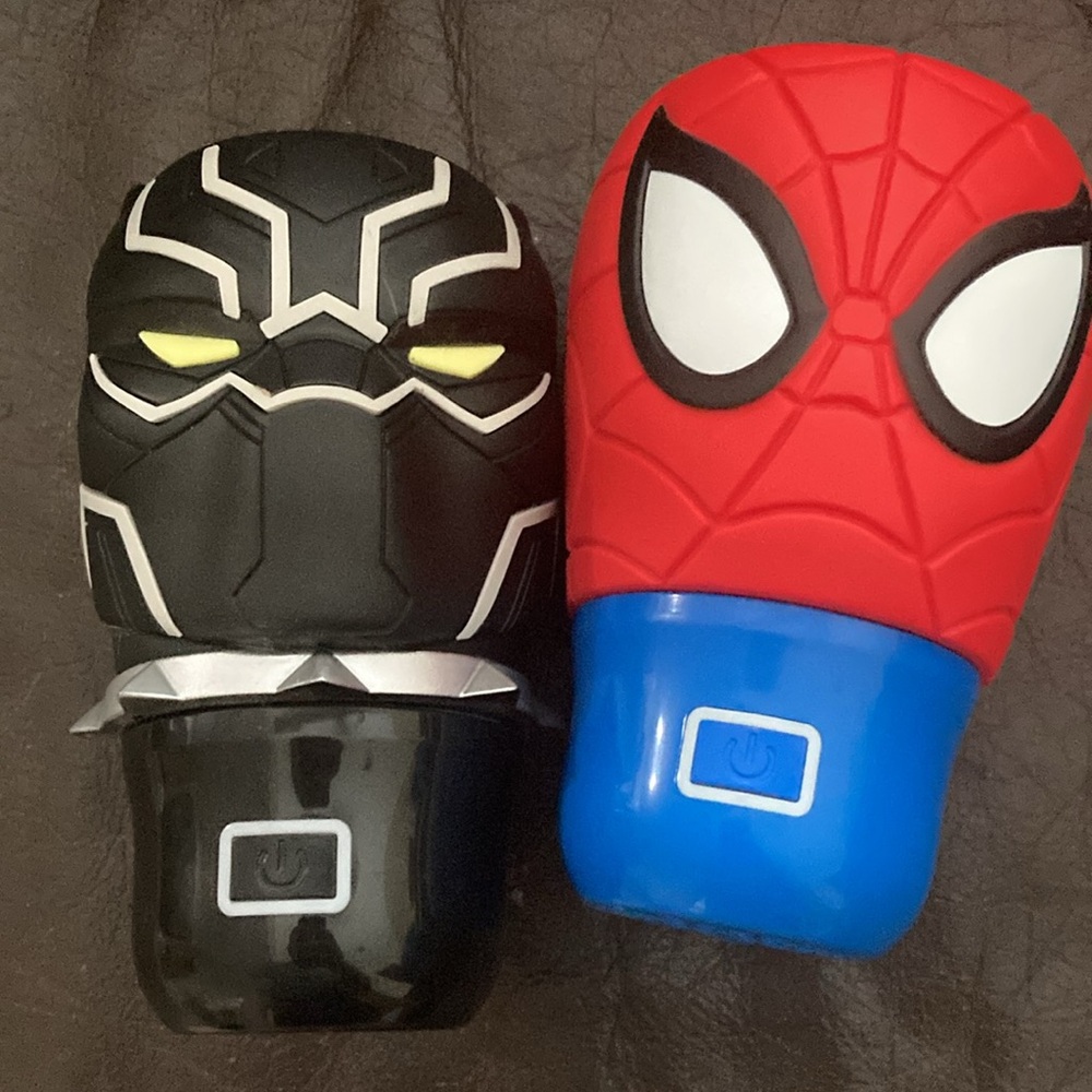 Set of 2 like new Scentsy Fan Diffusers-Spider-Man and Black Panther